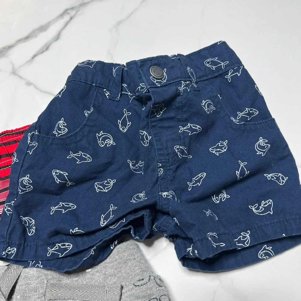 Bundle baby boy shorts Garanimals Carter’s